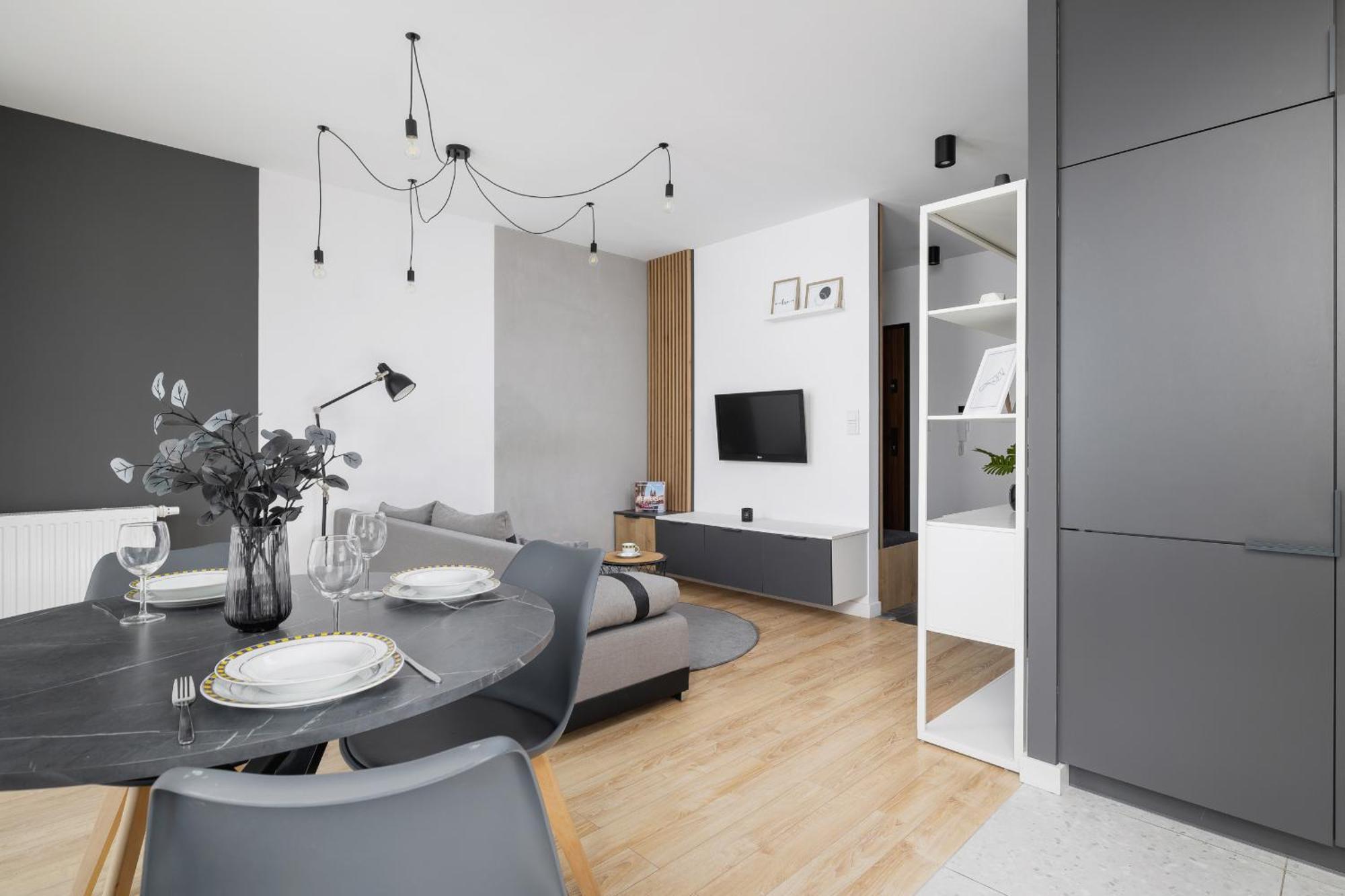 Elegant Apartment In Cracow With Balcony, Parking And Desk By Noclegi Renters Cracóvia Exterior foto